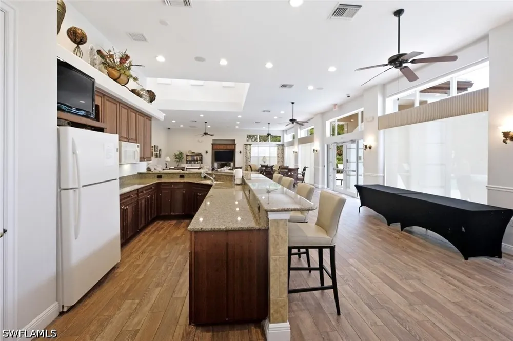 Hawthorne Drive #104 Naples, FL 34113