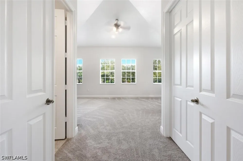 Hawthorne Drive #104 Naples, FL 34113