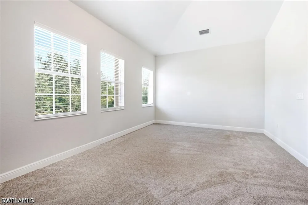 Hawthorne Drive #104 Naples, FL 34113