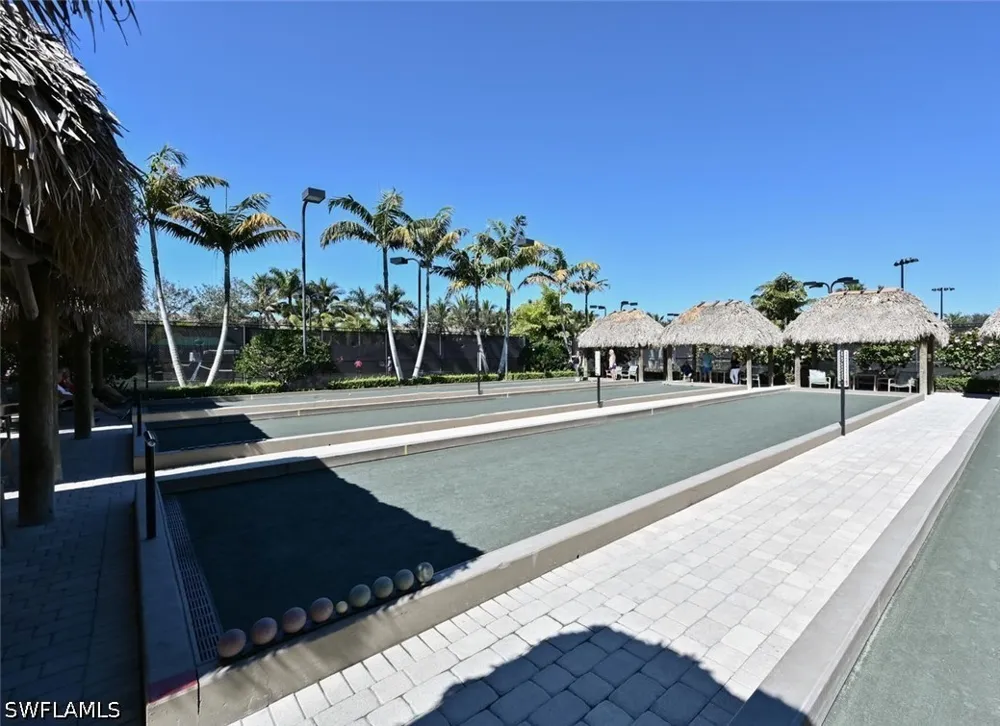 Hawthorne Drive #104 Naples, FL 34113