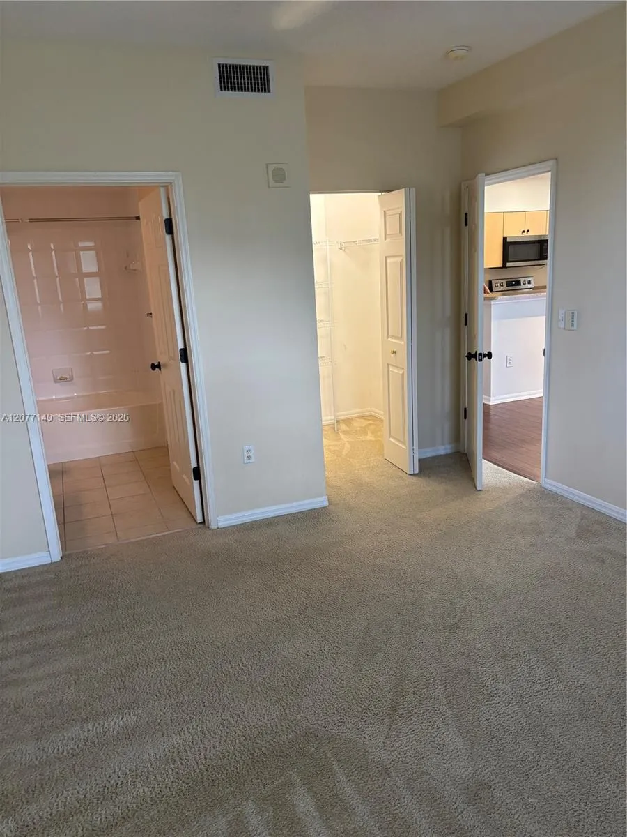 616 Clearwater Park Rd #301 West Palm Beach, FL 33401