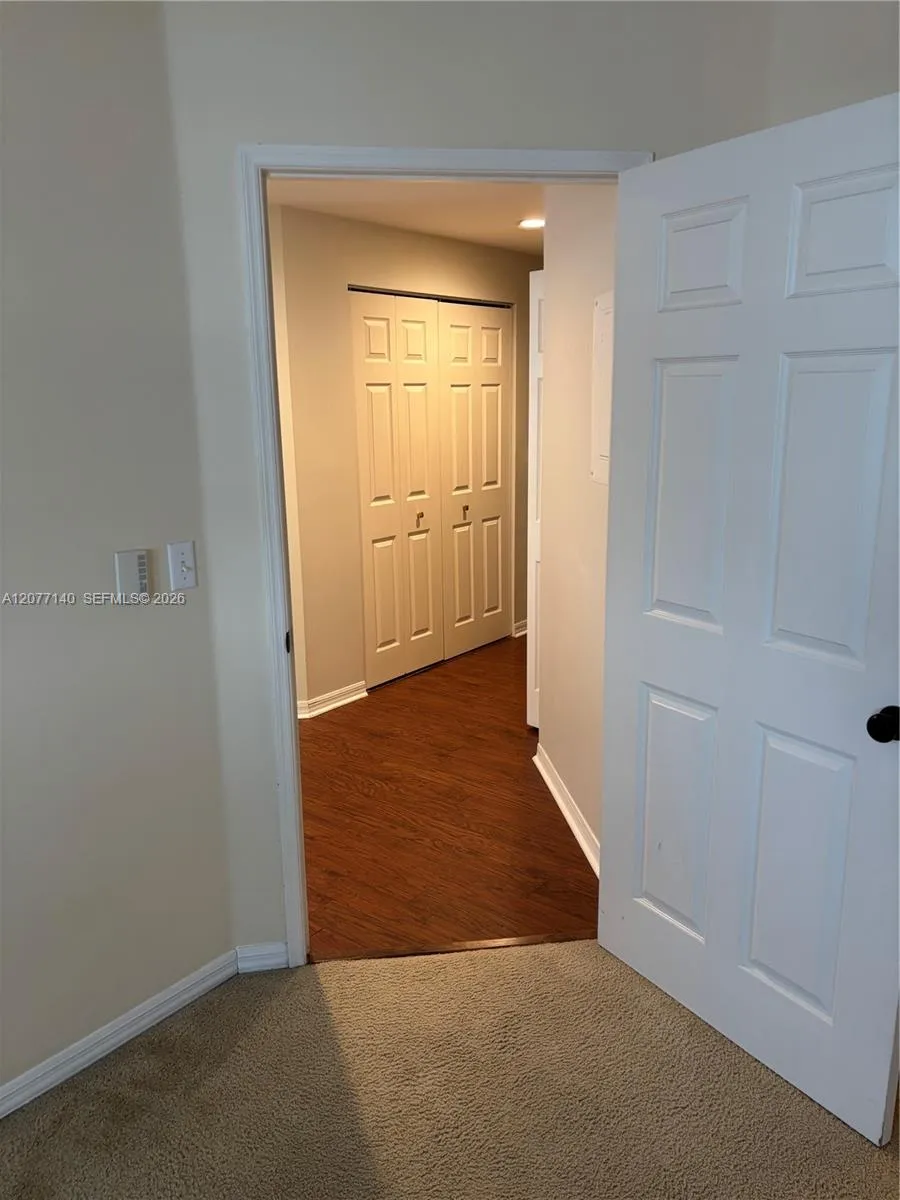 616 Clearwater Park Rd #301 West Palm Beach, FL 33401