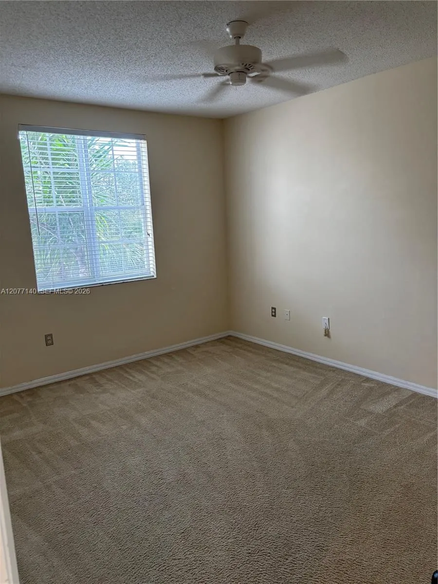 616 Clearwater Park Rd #301 West Palm Beach, FL 33401