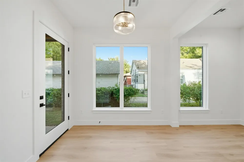 346 E Zion Place Tulsa, OK 74106
