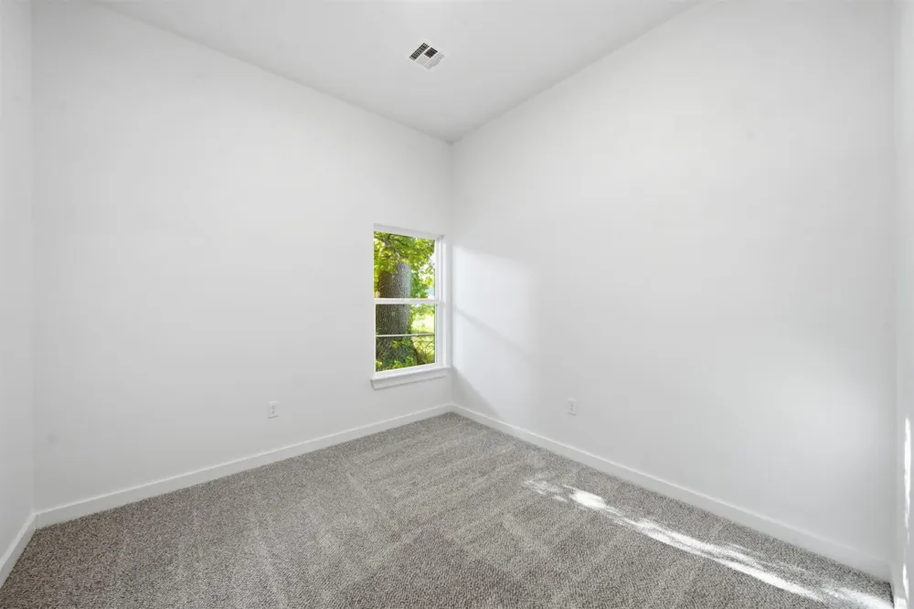 346 E Zion Place Tulsa, OK 74106