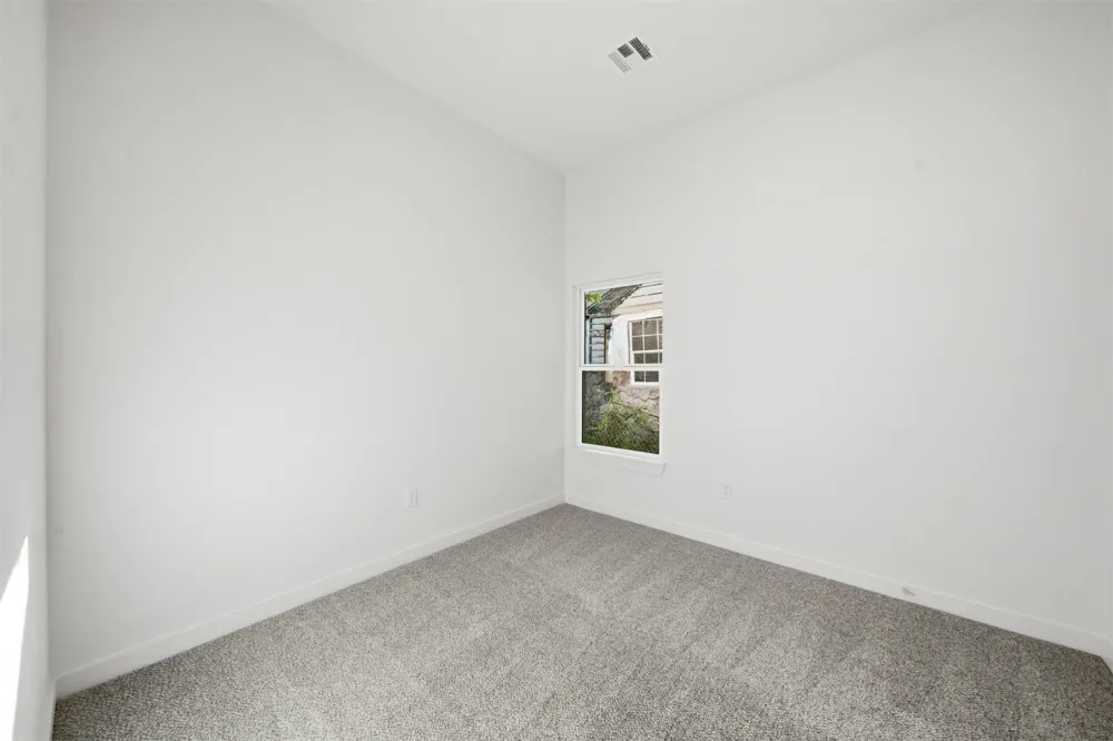 346 E Zion Place Tulsa, OK 74106