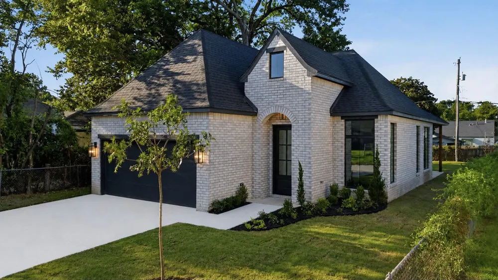 346 E Zion Place Tulsa, OK 74106