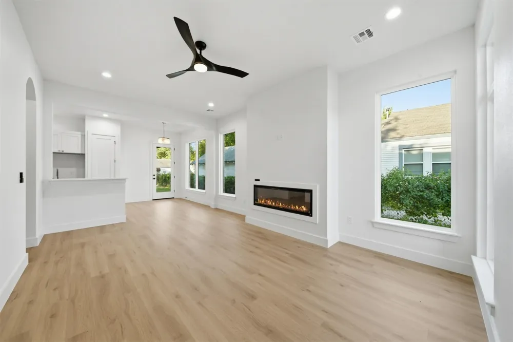 346 E Zion Place Tulsa, OK 74106