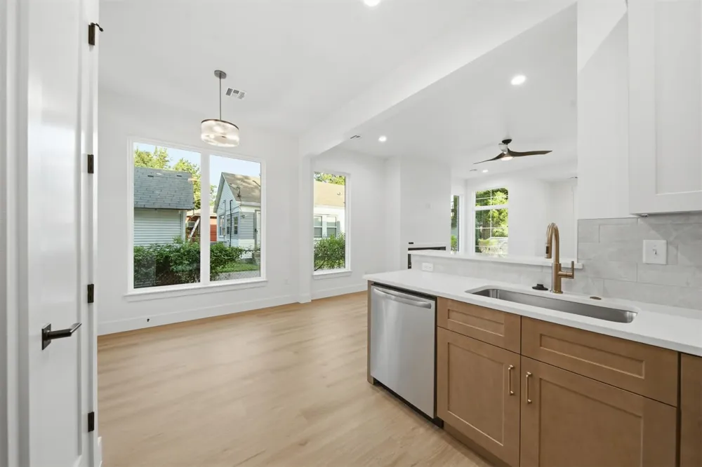 346 E Zion Place Tulsa, OK 74106