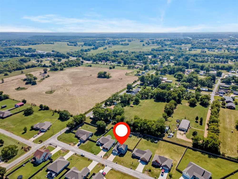 309 Tribute Trail Chouteau, OK 74337