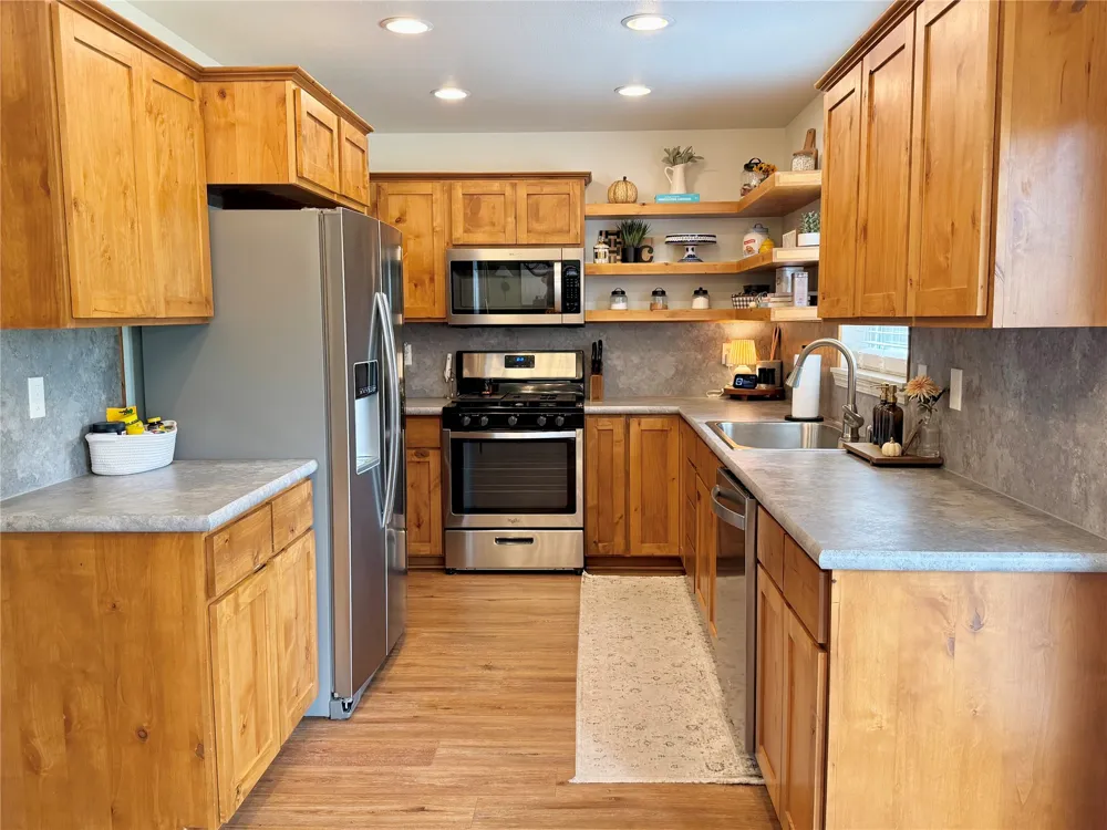 309 Tribute Trail Chouteau, OK 74337