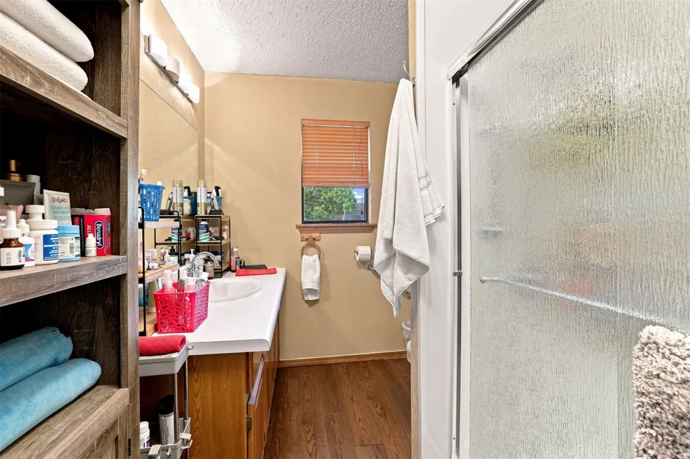 201 Smith Colbert, OK 74733