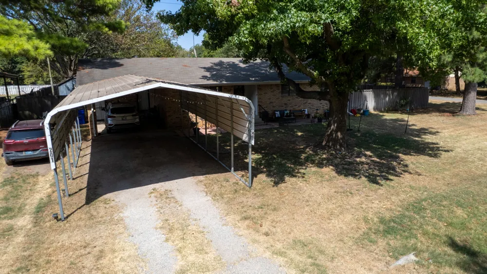201 Smith Colbert, OK 74733