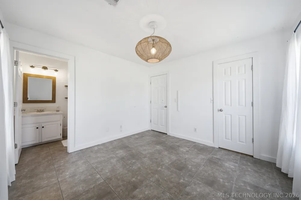 608 Pine Street Henryetta, OK 74437