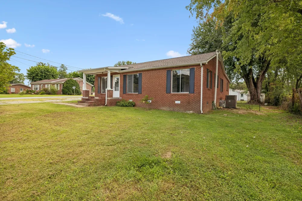 306 Smith Rd Smithville, TN 37166