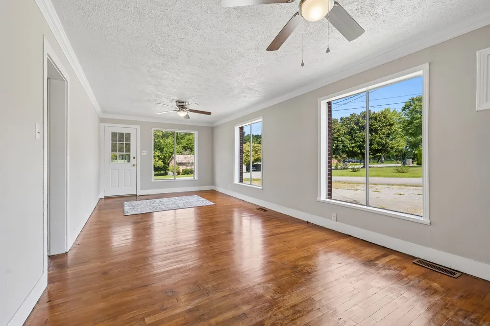 306 Smith Rd Smithville, TN 37166