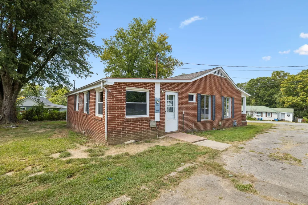 306 Smith Rd Smithville, TN 37166