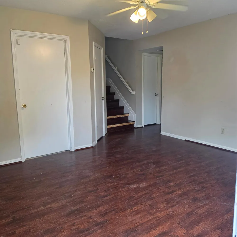 1806 Northcliff Place Sugar Land, TX 77478