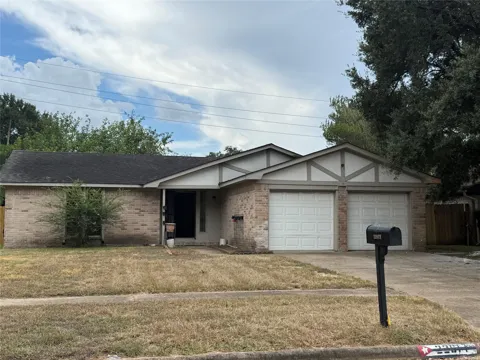 22611 Fincastle Drive