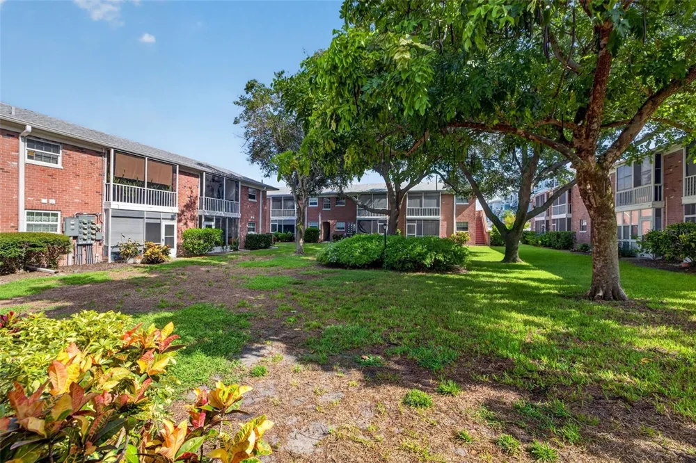 3585 41ST TERRACE S #225 St Petersburg, FL 33711