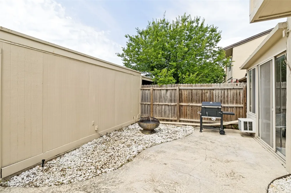 2004 Town Place Garland, TX 75041