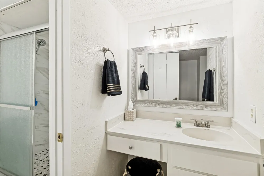 2004 Town Place Garland, TX 75041
