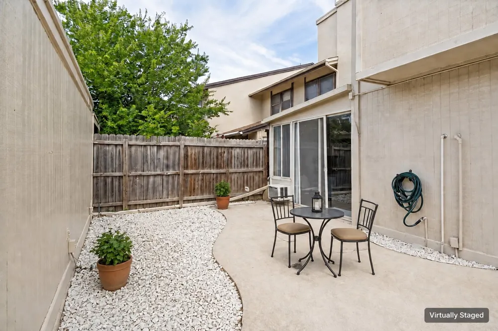 2004 Town Place Garland, TX 75041