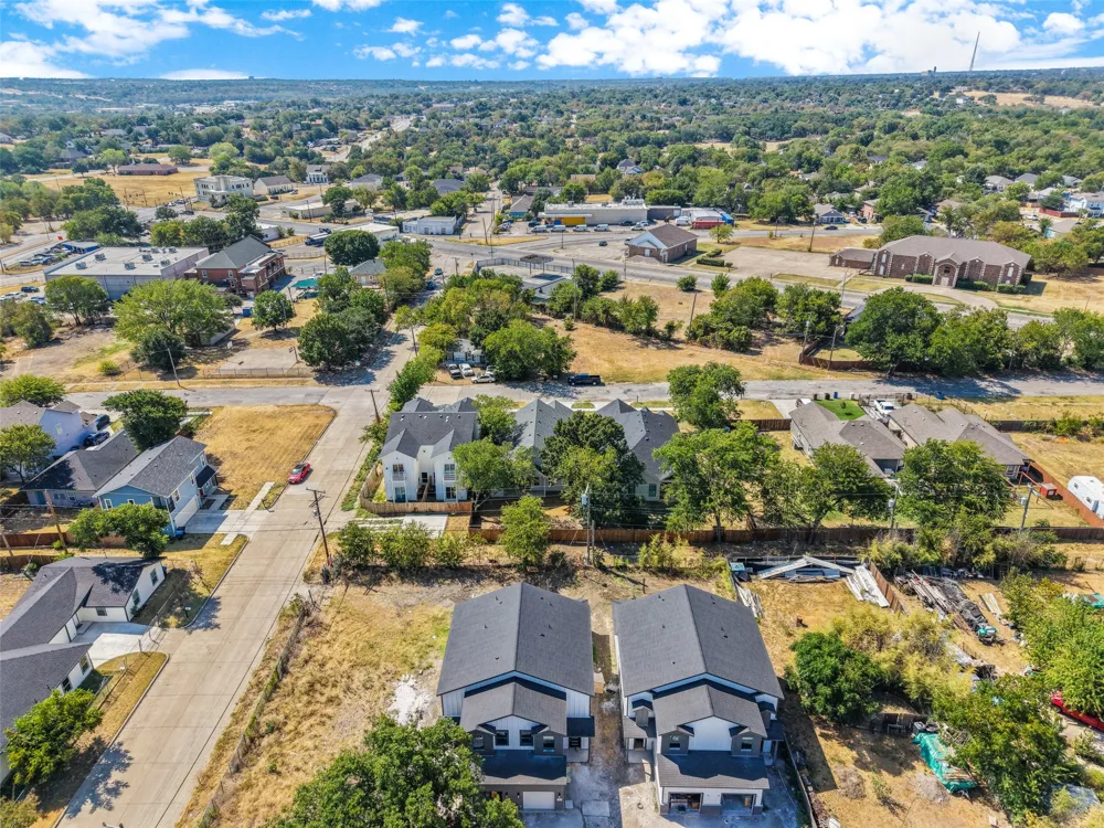 1633 E Tucker Street Fort Worth, TX 76104
