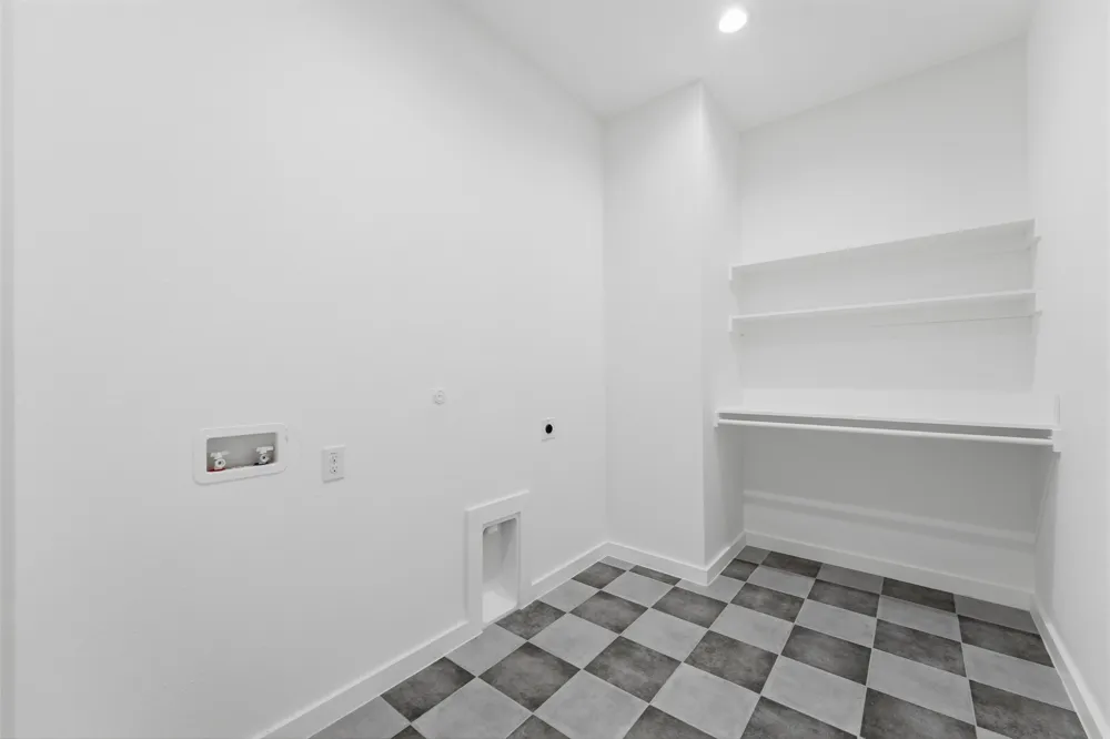 1633 E Tucker Street Fort Worth, TX 76104