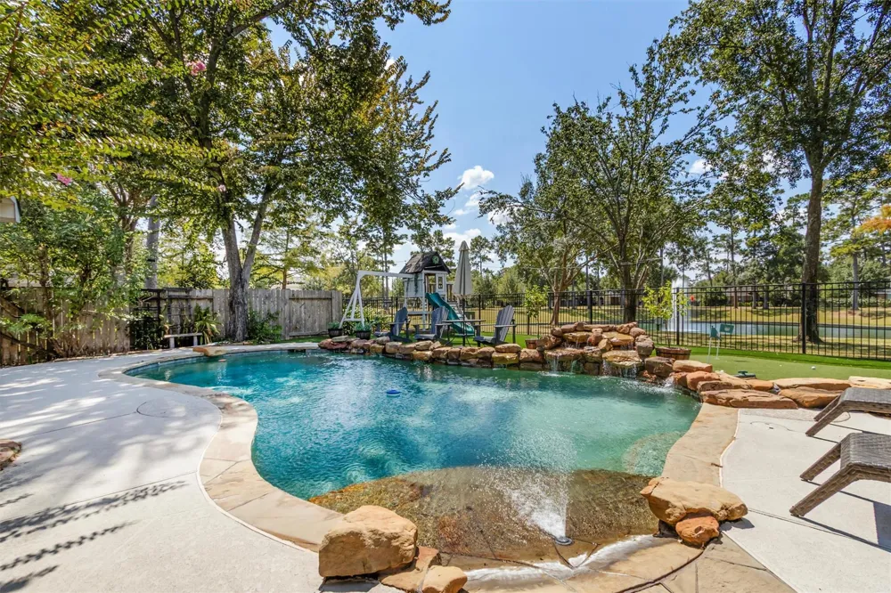 15911 Ellendale Court Cypress, TX 77429