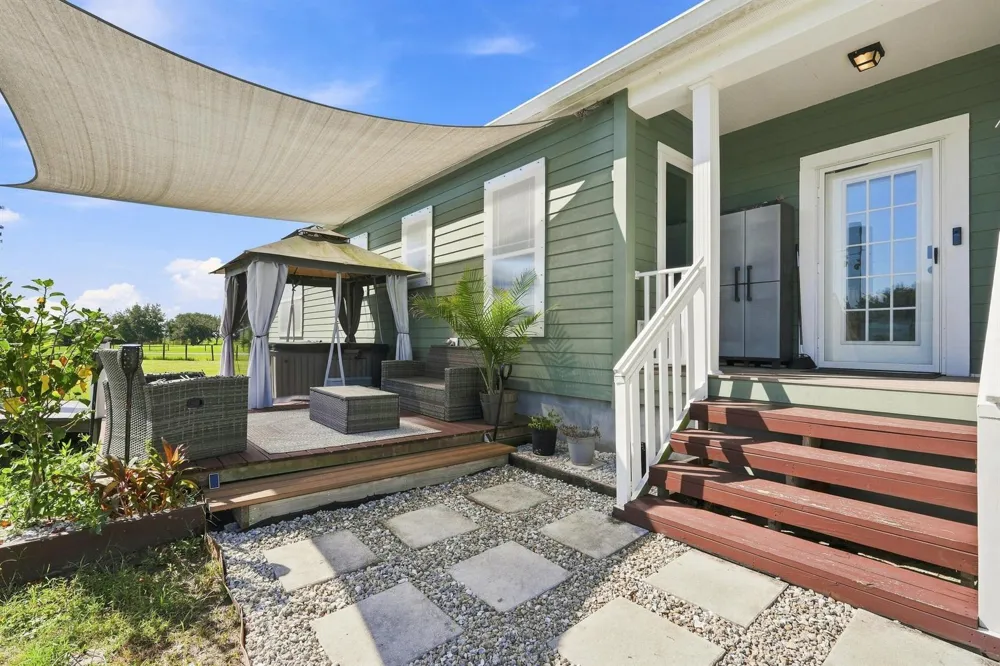 4944 NE 115th Place Okeechobee, FL 34972