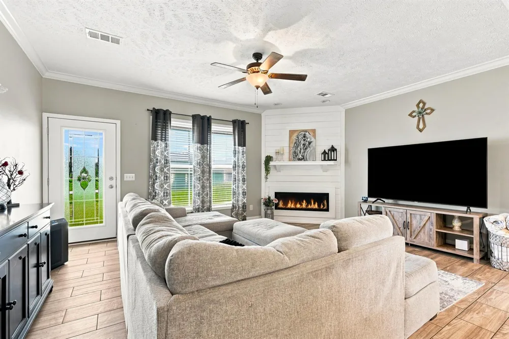 4944 NE 115th Place Okeechobee, FL 34972