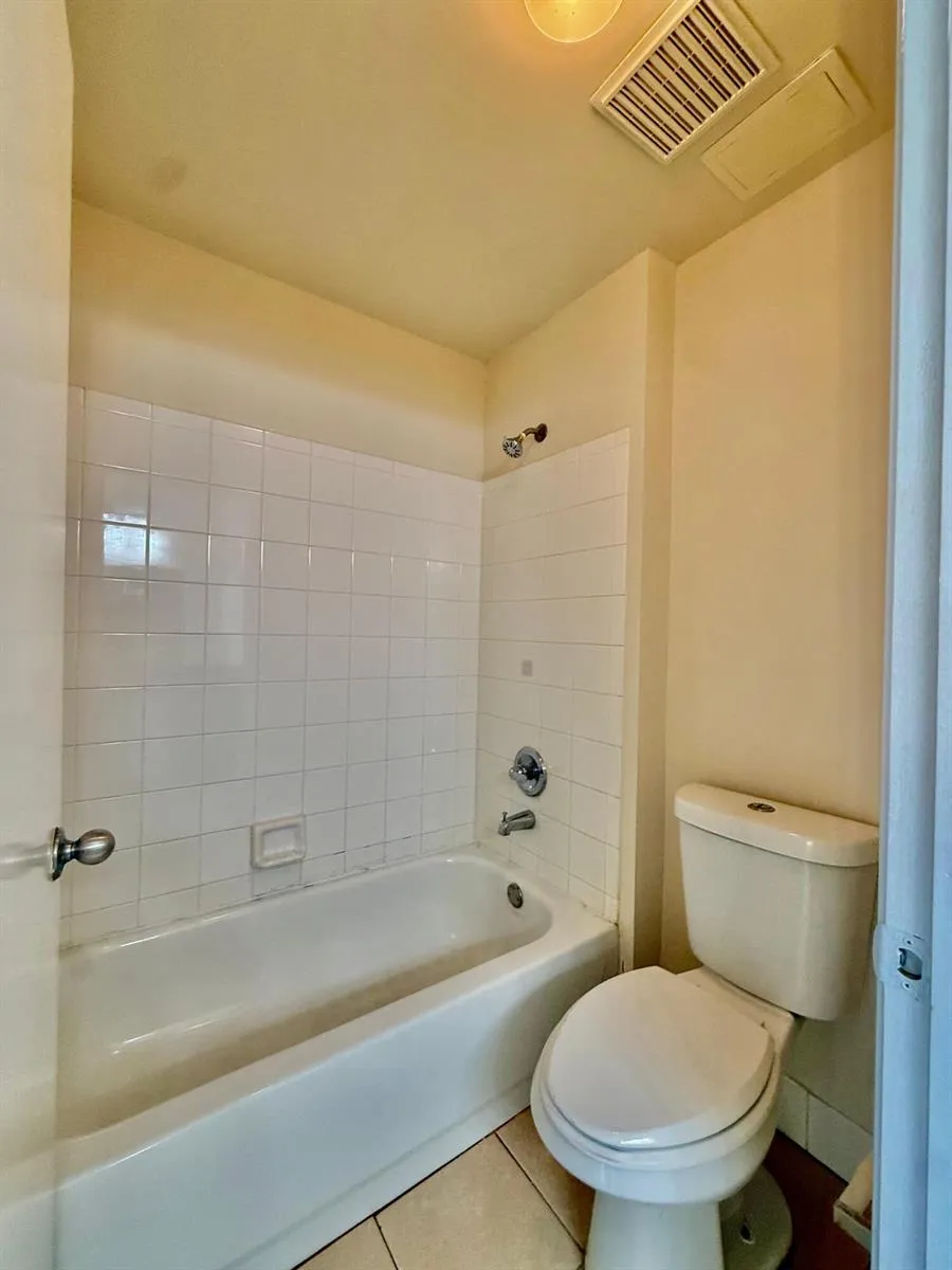6960 SW 39th Street #E207 Davie, FL 33314