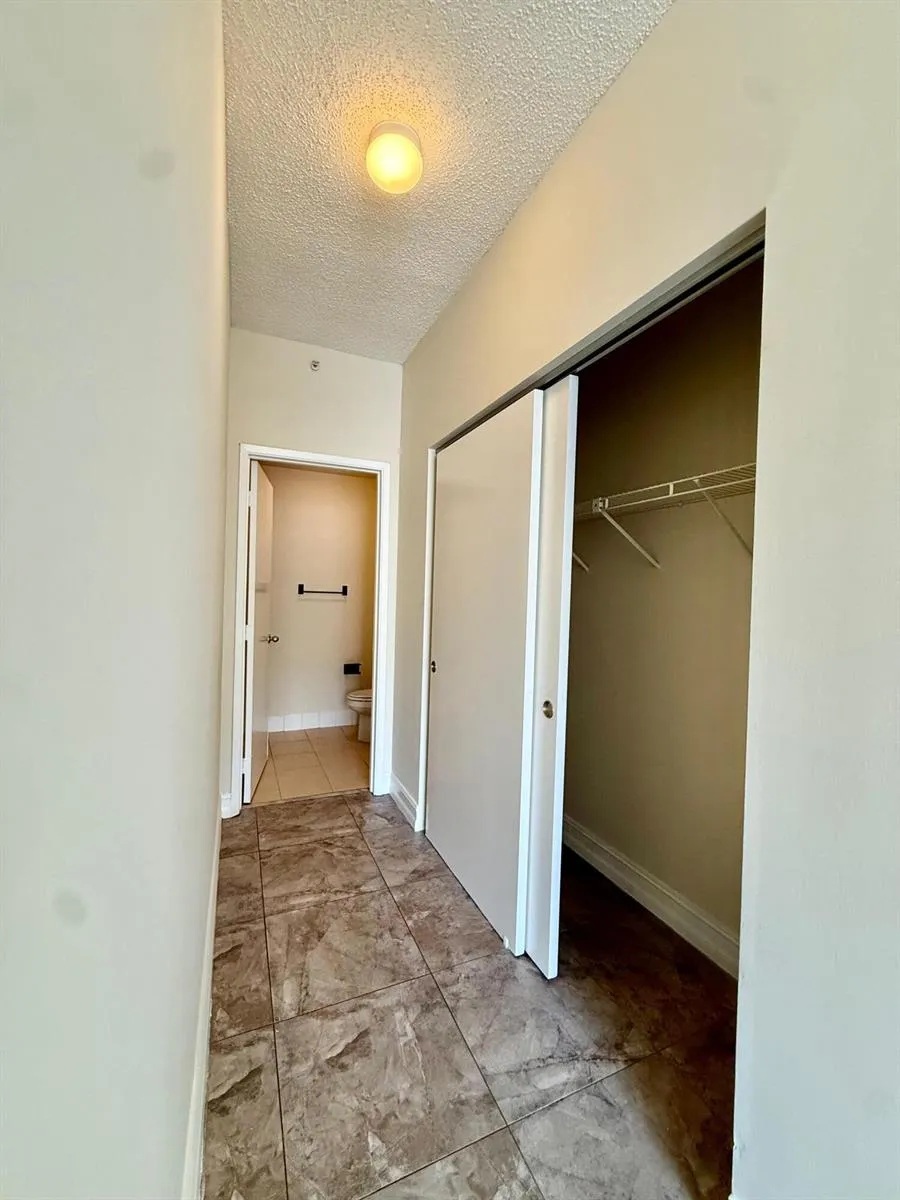 6960 SW 39th Street #E207 Davie, FL 33314