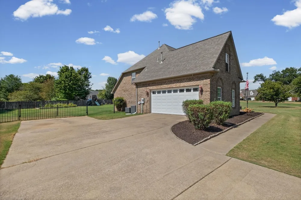 713 ELIZABETH DR Atoka, TN 38004