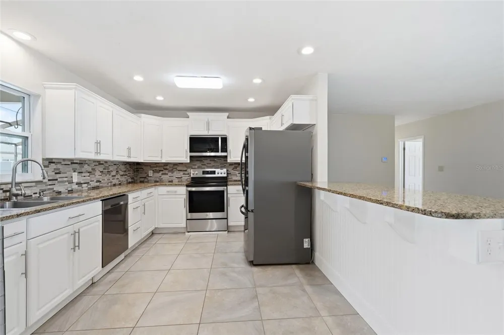 1015 FUNDY ROAD Venice, FL 34293