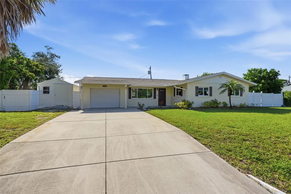 1015 FUNDY ROAD Venice, FL 34293