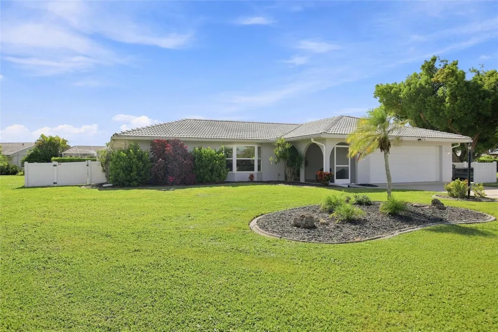 302 DEGAS DRIVE Nokomis, FL 34275