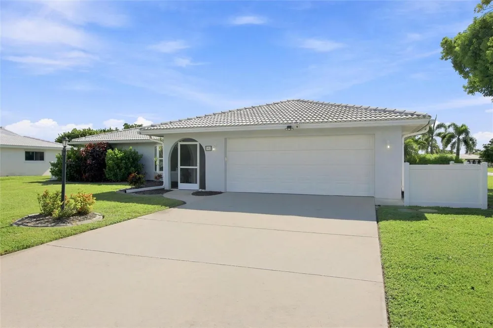 302 DEGAS DRIVE Nokomis, FL 34275
