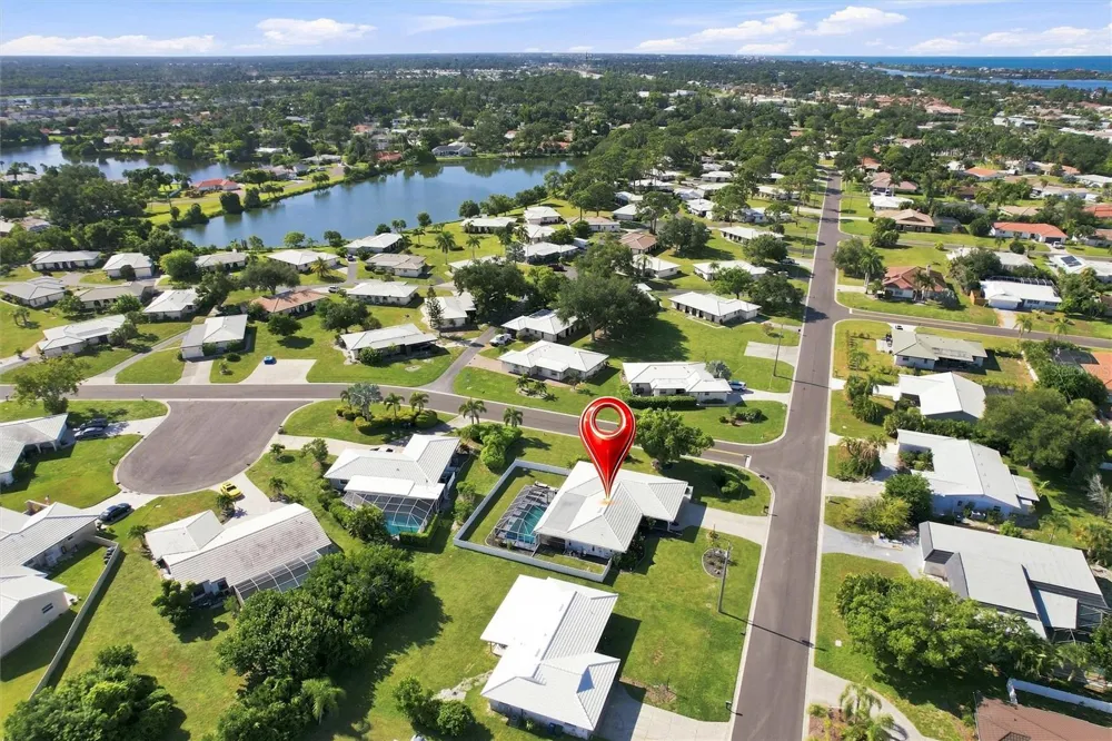 302 DEGAS DRIVE Nokomis, FL 34275