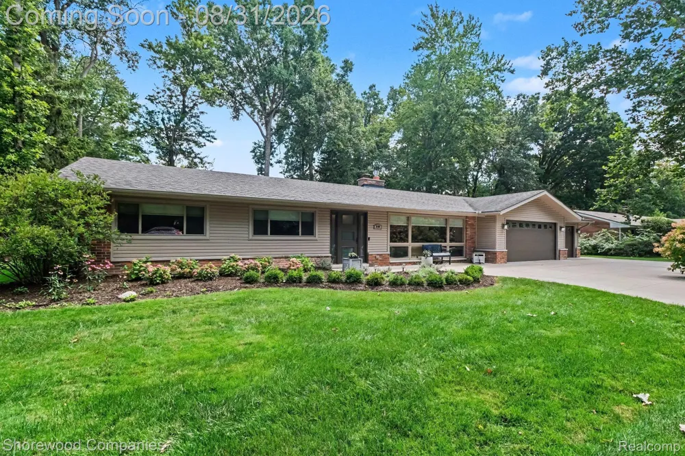 3144 Upton Drive Troy City, MI 48084