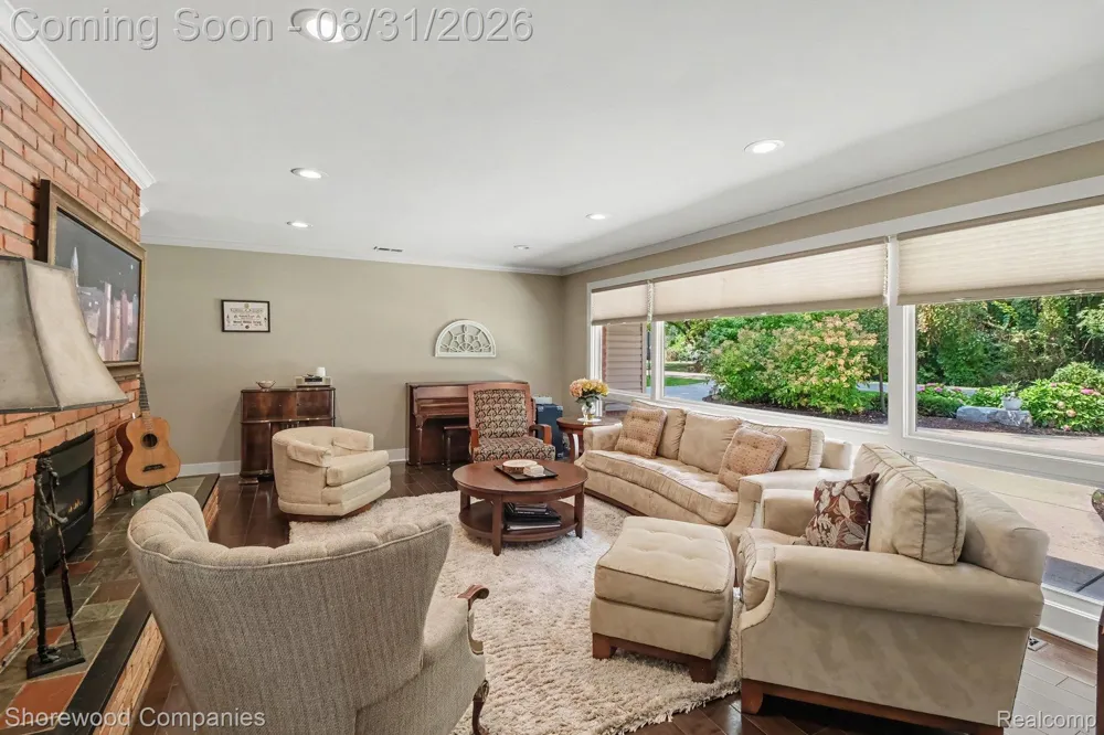 3144 Upton Drive Troy City, MI 48084