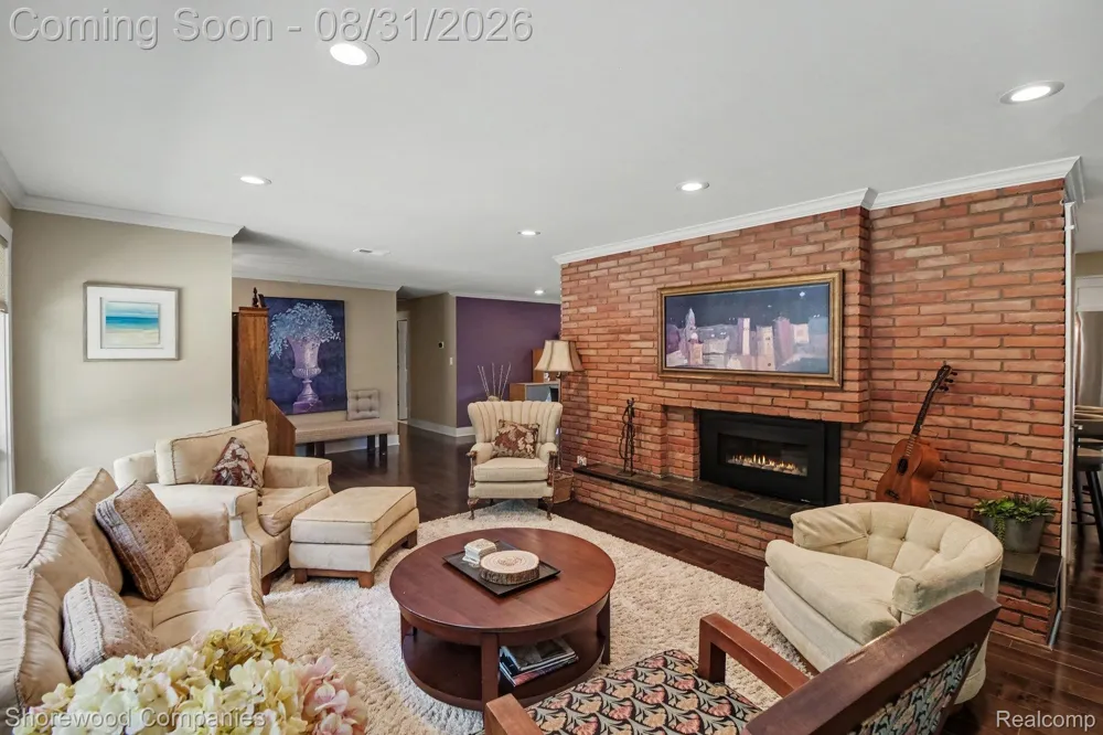 3144 Upton Drive Troy City, MI 48084