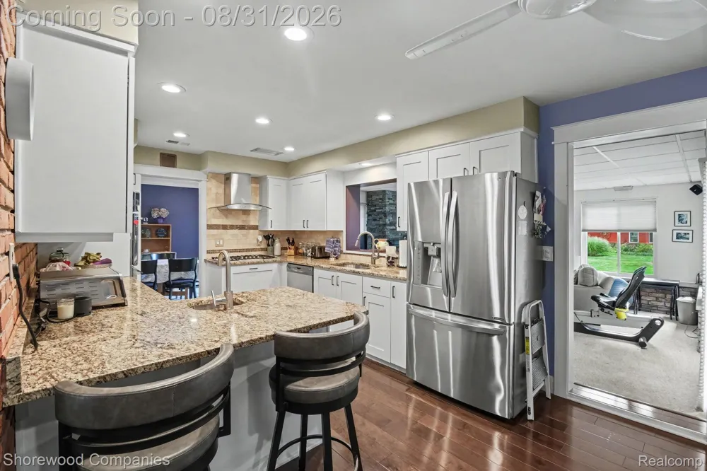3144 Upton Drive Troy City, MI 48084