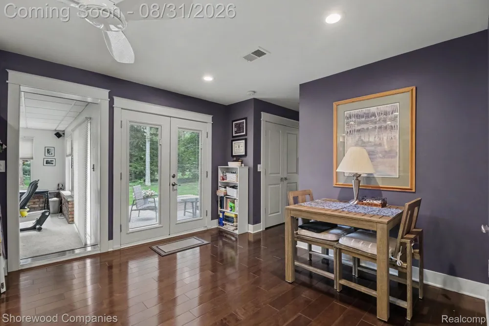 3144 Upton Drive Troy City, MI 48084