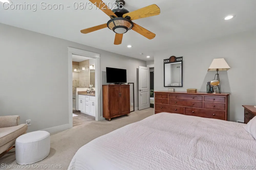 3144 Upton Drive Troy City, MI 48084