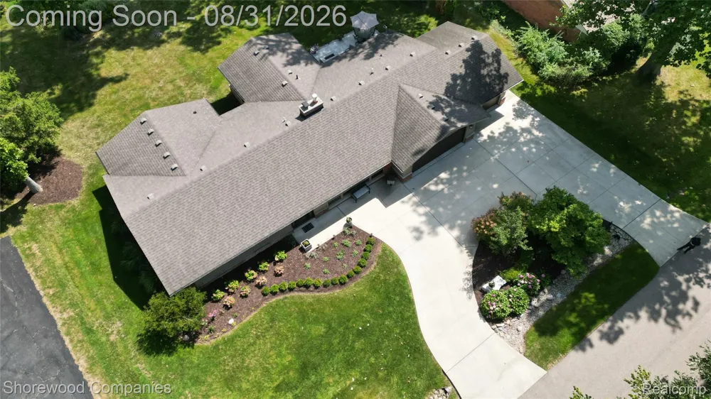 3144 Upton Drive Troy City, MI 48084