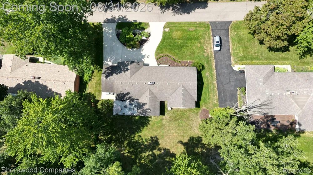 3144 Upton Drive Troy City, MI 48084