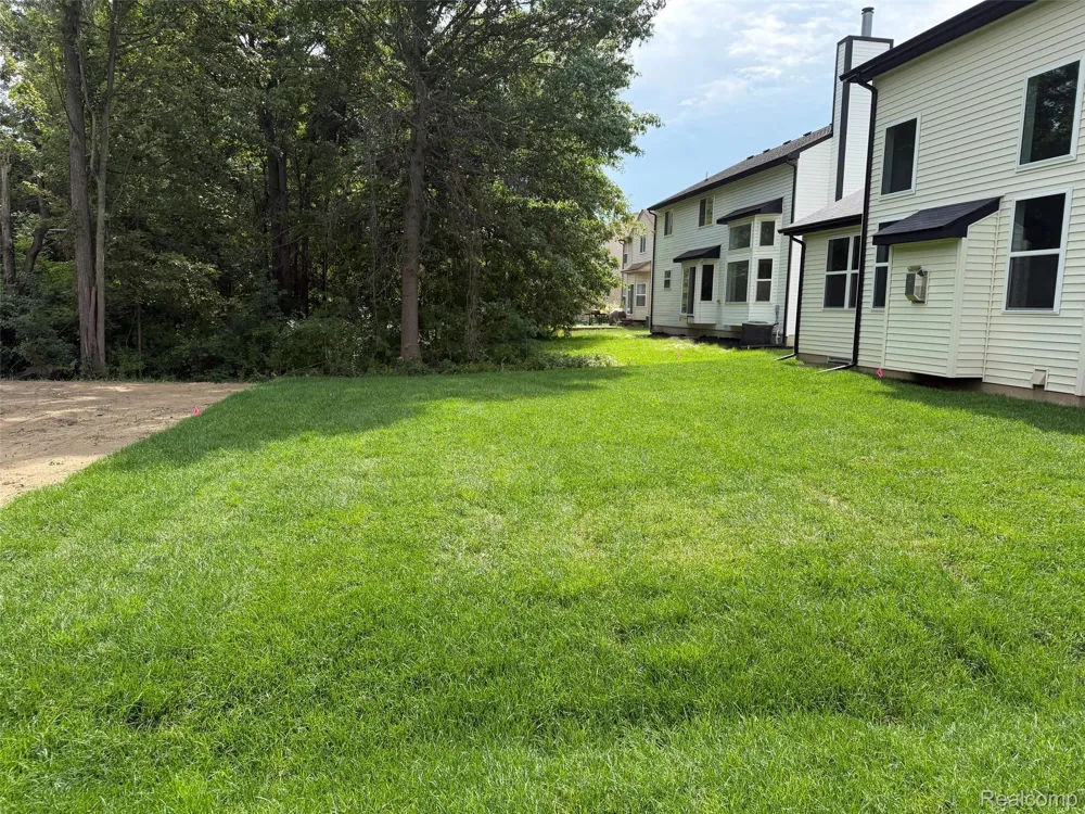 7125 Cambridge Drive Romulus City, MI 48174