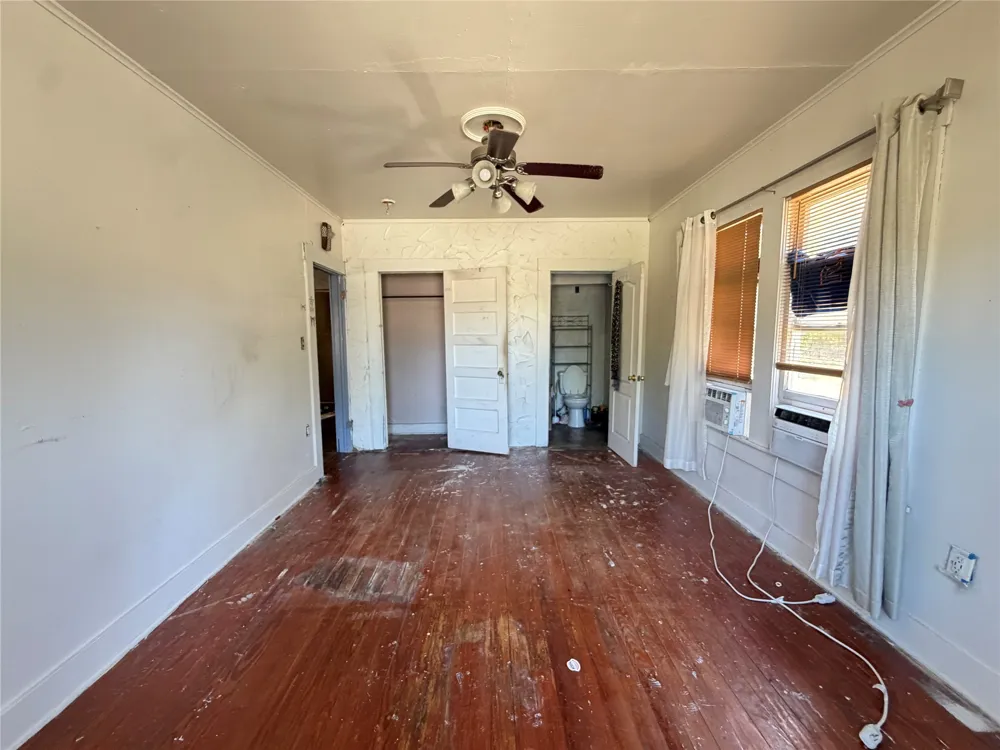 418 Bunert Corsicana, TX 75110